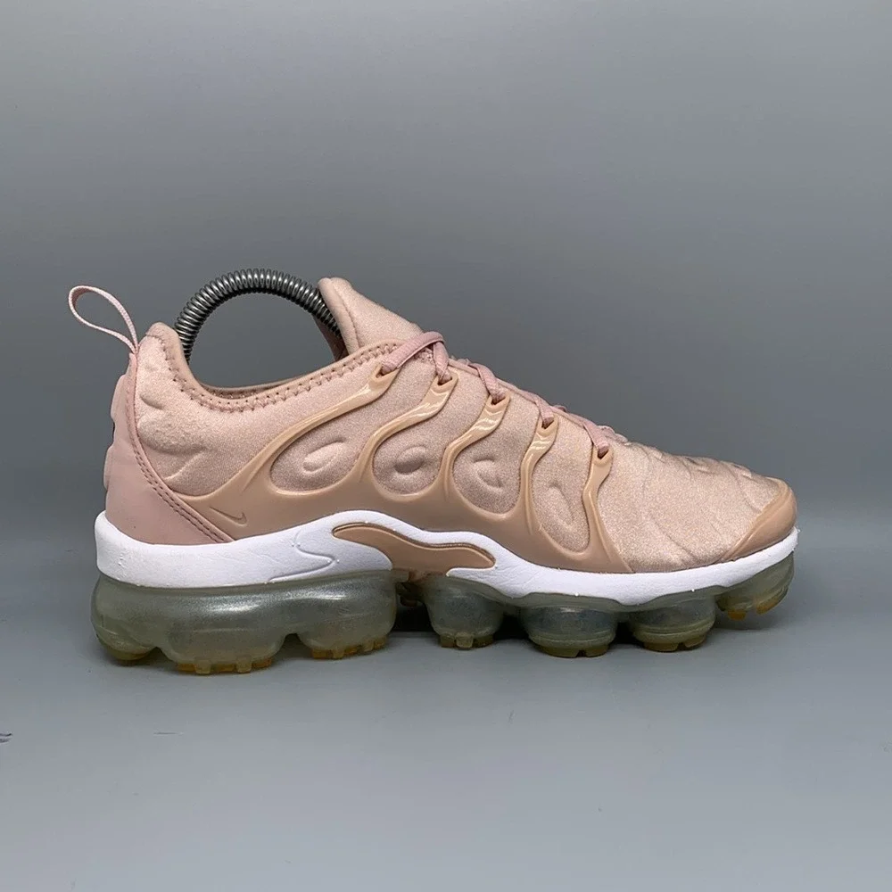 Nike Air VaporMax Plus Pink Oxford DM8327-600 Women's‎ Sz 8.5